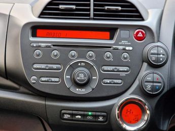 HONDA JAZZ 1.3 I-VTEC ES 5d 98 BHP