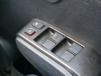 HONDA JAZZ 1.3 I-VTEC ES 5d 98 BHP