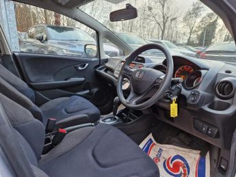 HONDA JAZZ 1.3 I-VTEC ES 5d 98 BHP