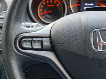 HONDA JAZZ 1.3 I-VTEC ES 5d 98 BHP