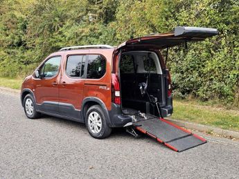 Peugeot Rifter 5 Seat Wheelchair Accessible Disabled Access Ramp Car 