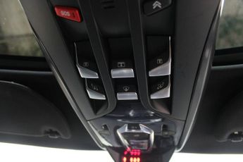 CITROEN DS5 2.0 h e-HDi Airdream DSport Hatchback Hybrid EGS6 4WD (s/s) [PAN