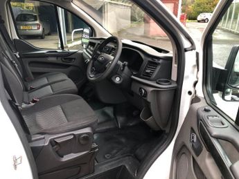 FORD TRANSIT CUSTOM 2.0 300 BASE P/V L1 H1 104 BHP