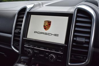 PORSCHE CAYENNE 3.0 S HYBRID TIPTRONIC S 5d 333 BHP