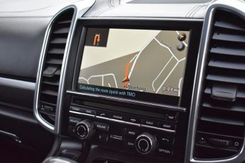 PORSCHE CAYENNE 3.0h V6 S SUV 5dr Petrol Hybrid TiptronicS 4WD Euro 5 (s/s) (380