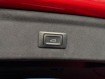 AUDI Q3 2.0 TFSI QUATTRO S LINE PLUS 5d 178 BHP