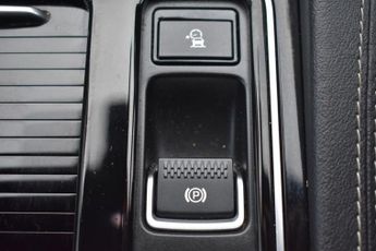 JAGUAR F-PACE 2.0 R-SPORT AWD 5d 178 BHP