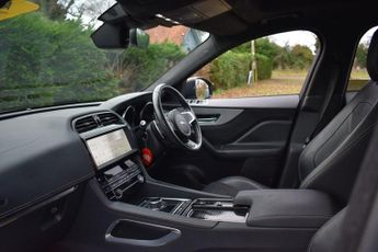 JAGUAR F-PACE 2.0 R-SPORT AWD 5d 178 BHP