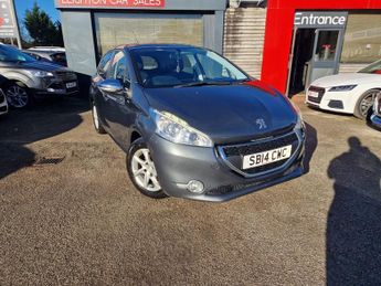 Peugeot 208 1.2 STYLE 5d 82 BHP **HIGH SPECIFICATION WITH CRUISE CONTROL, PA