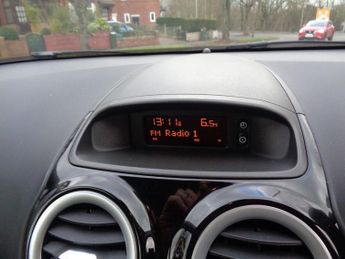 VAUXHALL CORSA 1.4 DESIGN 16V TWINPORT 5d 90 BHP