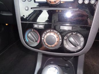 VAUXHALL CORSA 1.4 DESIGN 16V TWINPORT 5d 90 BHP