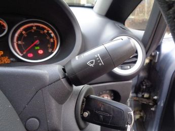 VAUXHALL CORSA 1.4 DESIGN 16V TWINPORT 5d 90 BHP