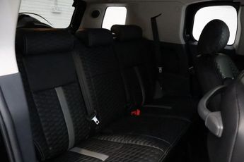 TOYOTA FJ CRUISER 4.0 4WD 5d full leather and CarPlay!!!!