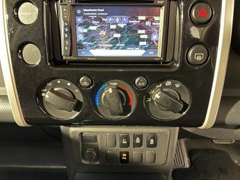 TOYOTA FJ CRUISER 4.0 4WD 5d full leather and CarPlay!!!!