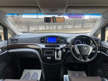 NISSAN ELGRAND 2.5 HIGHWAY STAR PETROL AUTO 8 SEATS