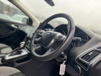 FORD FOCUS 1.6L ZETEC 5d AUTO 124 BHP