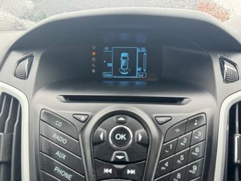 FORD FOCUS 1.6L ZETEC 5d AUTO 124 BHP