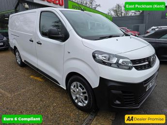 Vauxhall Vivaro 1.5 L2H1 2900 DYNAMIC S/S 101 BHP IN WHITE WITH 69,600 MILES AND