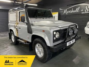 Land Rover Defender 2.4 90 COUNTY HARD TOP 2d 122 BHP