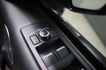 LAND ROVER DISCOVERY 3.0 TD6 HSE LUXURY AUTO 258 BHP