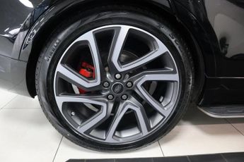 LAND ROVER DISCOVERY 3.0 TD6 HSE LUXURY AUTO 258 BHP