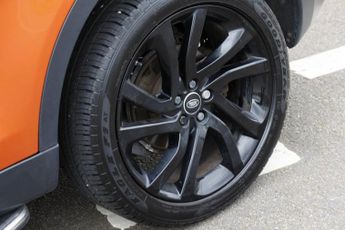 LAND ROVER DISCOVERY SPORT 2.0 TD4 HSE LUXURY 5d 180 BHP