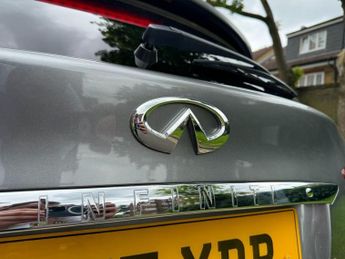INFINITI QX70 3.7 S PREMIUM 5d 385 BHP