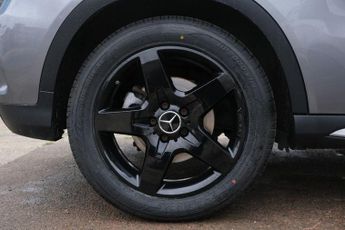 MERCEDES-BENZ GLA-CLASS 2.1 GLA 200 D AMG LINE 5d 134 BHP