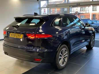 JAGUAR F-PACE 2.0L R-SPORT AWD 5d AUTO 178 BHP
