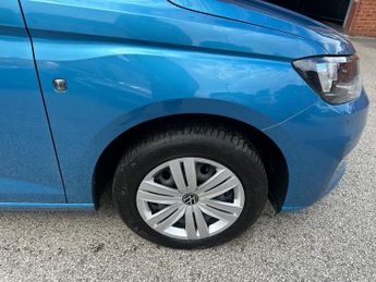VOLKSWAGEN CADDY MAXI 2.0 C20 TDI COMMERCE PLUS 121 BHP