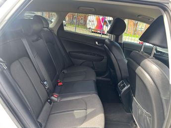 KIA OPTIMA 1.7 CRDI 3 ISG 5d 139 BHP