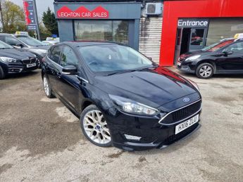 Ford Focus 1.0 ZETEC S 5d 124 BHP ** GREAT SPECIFICATION WITH SAT NAV AND P