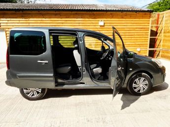 CITROEN BERLINGO MULTISPACE 3 Seat Auto Wheelchair Accessible Disabled Access Ramp Car