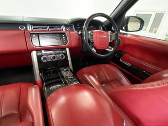 LAND ROVER RANGE ROVER 4.4 SDV8 AUTOBIOGRAPHY 5d 339 BHP