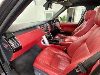 LAND ROVER RANGE ROVER 4.4 SDV8 AUTOBIOGRAPHY 5d 339 BHP