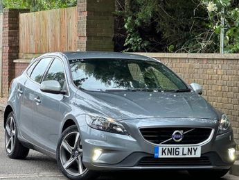 Volvo V40 2.0L D3 R-DESIGN NAV 5d 148 BHP