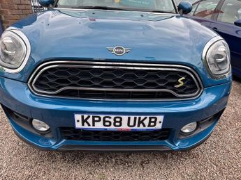 MINI COUNTRYMAN 1.5 COOPER S E ALL4 5d 222 BHP