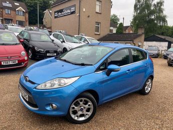 Ford Fiesta 1.4 ZETEC 16V 5d 96 BHP