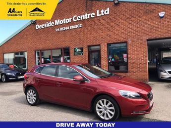 Volvo V40 2.0 D3 SE LUX NAV 5d 148 BHP