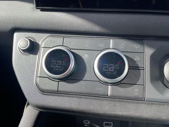 LAND ROVER DEFENDER 3.0 75TH LIMITED EDITION 3d 296 BHP