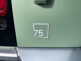 LAND ROVER DEFENDER 3.0 75TH LIMITED EDITION 3d 296 BHP