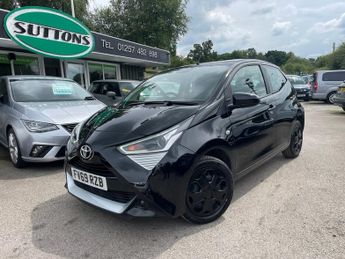 Toyota AYGO 1.0 VVT-I X-PLAY 5d 69 BHP