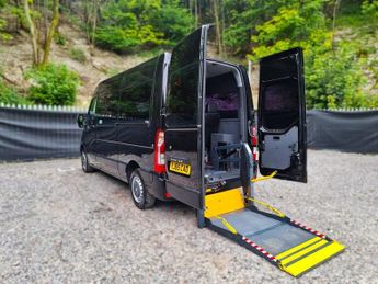 Renault Master MWB MR 5 Seat Wheelchair Accessible Vehicle