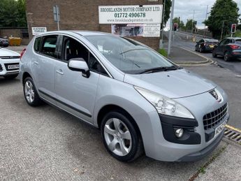 Peugeot 3008 1.6 ACTIVE E-HDI FAP 5DR