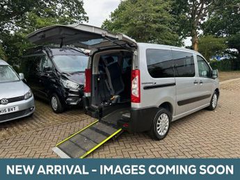 Peugeot Expert 5 Seat Auto Wheelchair Accessible Disabled Access Ramp Car