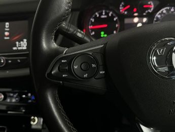 VAUXHALL GRANDLAND X 1.2 SE S/S 5d 129 BHP