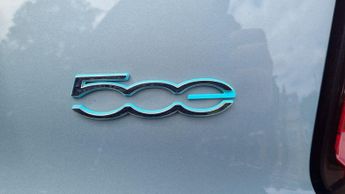 FIAT 500E 0L LA PRIMA 3d AUTO 117 BHP