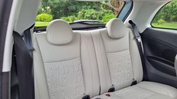 FIAT 500E 0L LA PRIMA 3d AUTO 117 BHP