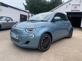 FIAT 500E 0L LA PRIMA 3d AUTO 117 BHP