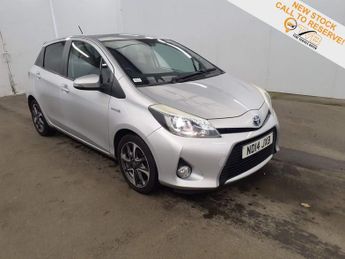 Toyota Yaris 1.5 HYBRID TREND AUTOMATIC 5d 61 BHP - FREE DELIVERY*